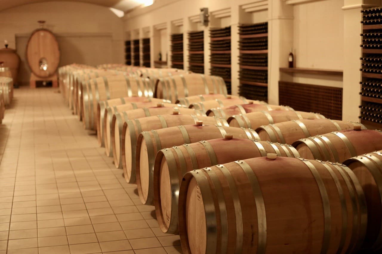 Tour & Wine Tasting