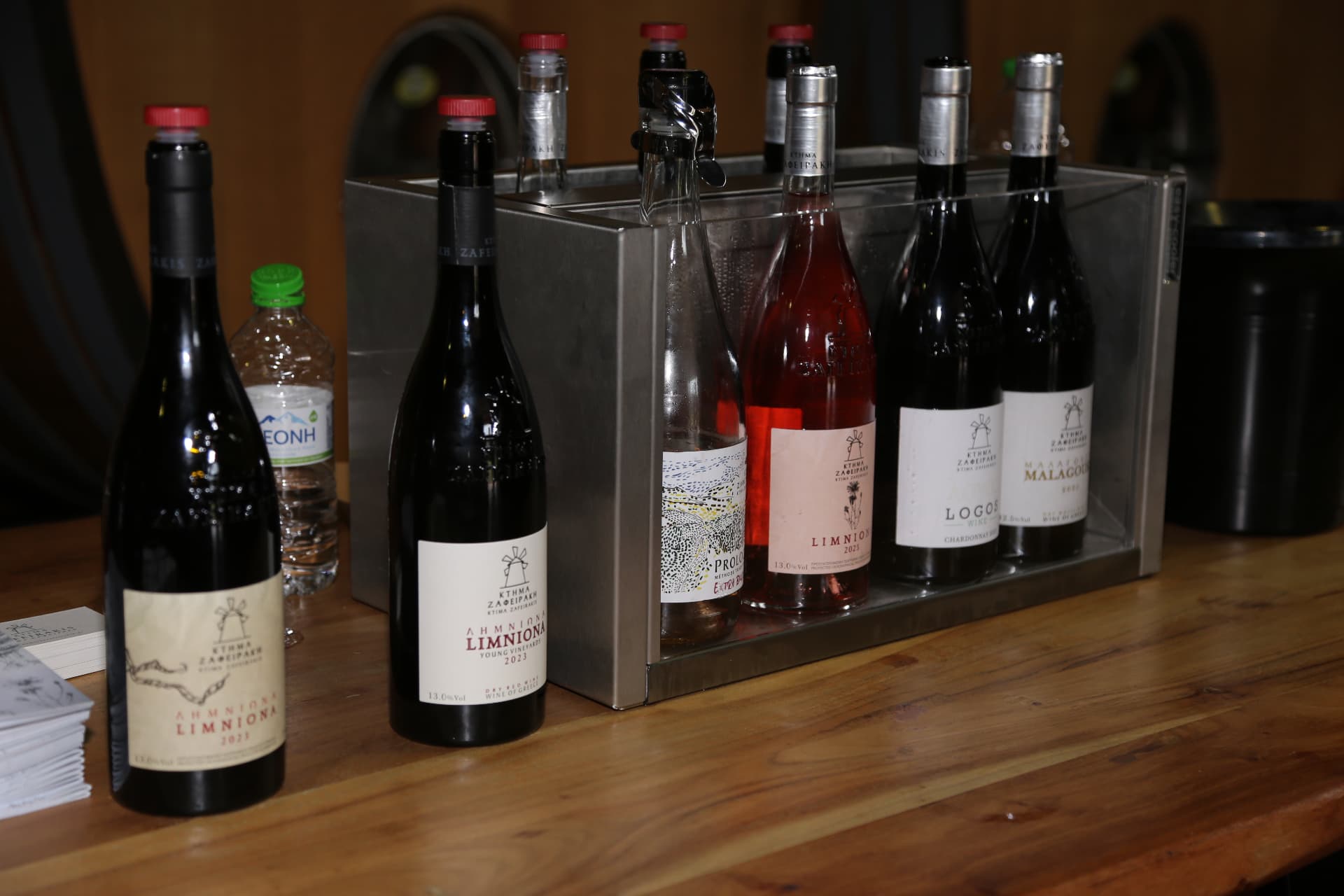 Winery Tour & Wine Tasting of 5 Wines